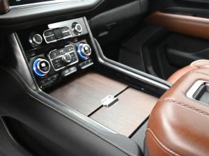 2024 GMC Yukon XL Denali Ultimate — thumbnail 14