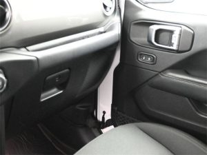 2018 Jeep Wrangler Unlimited Sahara — thumbnail 16