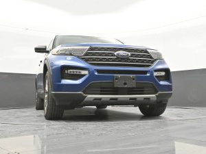 Used 2023 Ford Explorer XLT 4WD — thumbnail 36